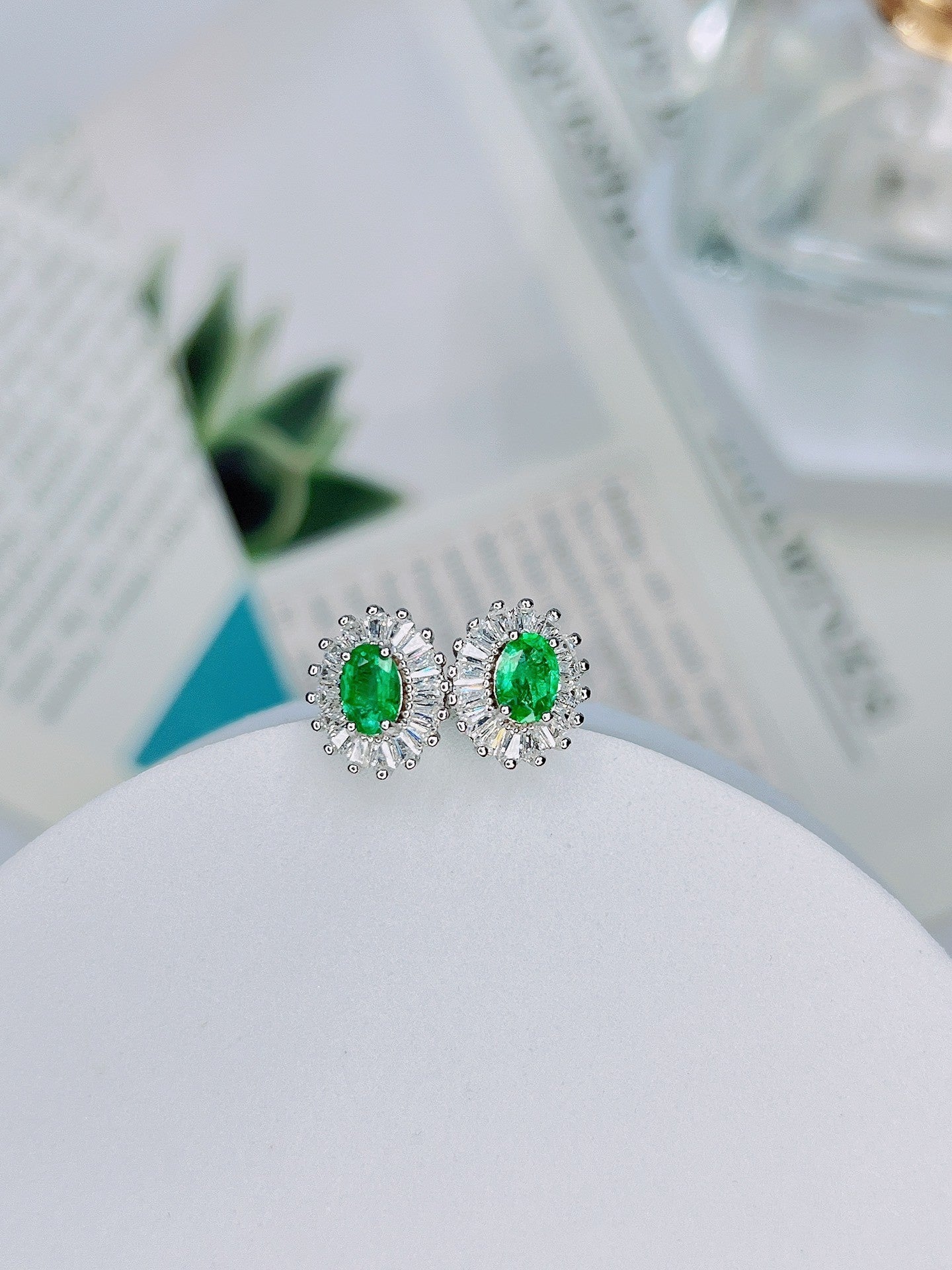 S925 Sterling Silver Natural Emerald Stud Earrings