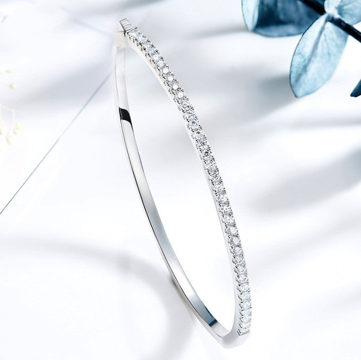 18K White Gold Moissanite Semi Bracelet