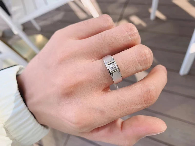 Classic 18K White Gold Natural Diamond Ring