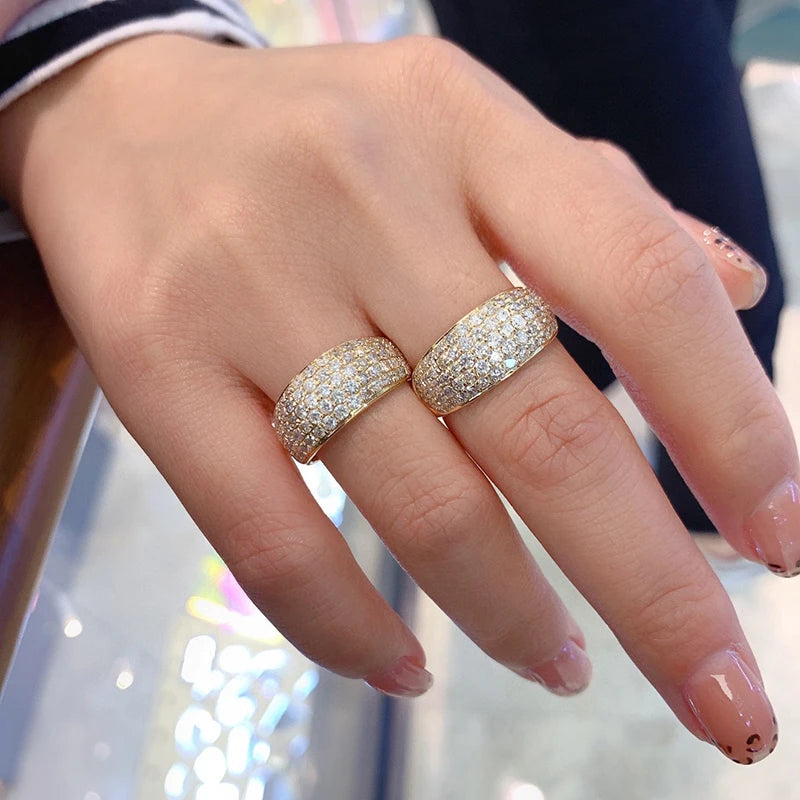 Luxury 18K Yellow Gold Natural Diamond Banquet Ring