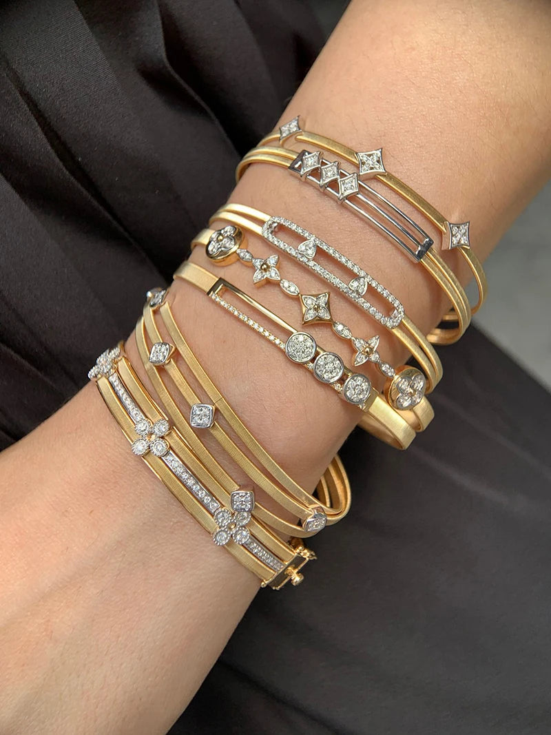 18K Yellow Gold Natural Diamond Palace Bangle
