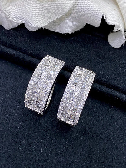 18K White Gold Natural Diamond Hoop Earrings