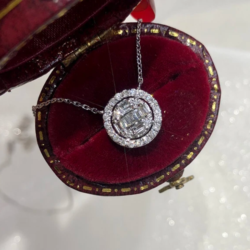 Luxury 18K White Gold Natural Diamond Pendant Necklace